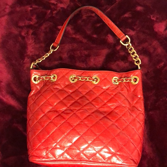 Michael Kors quilted bucket bag - Picture 2 of 11